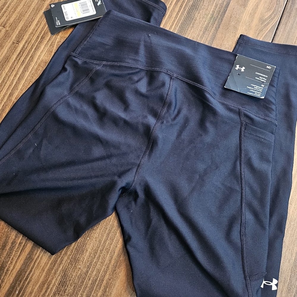 NWT UA women's leggings in Medium